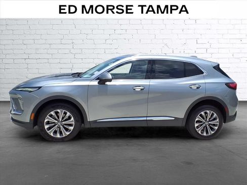 Used 2024 Buick Envision Preferred AWD/4WD image 2