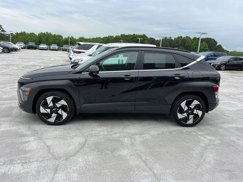 Used 2024 Hyundai Kona Limited FWD image 8