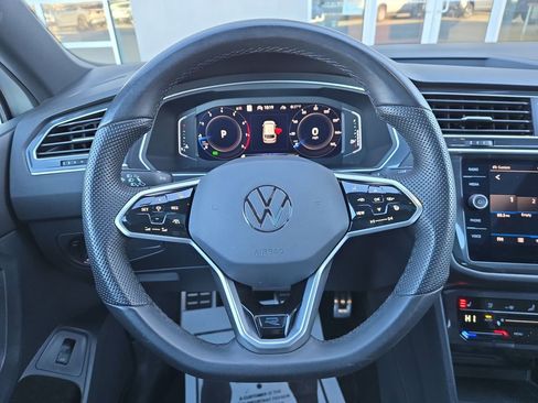 Used 2024 Volkswagen Tiguan SEL R-Line image 20