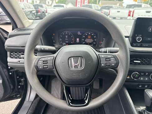 Used 2023 Honda Accord EX image 16