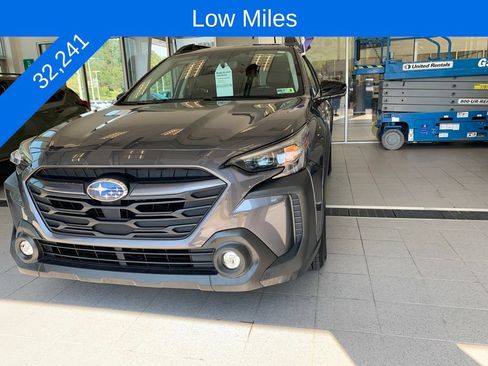 Certified 2025 Subaru Outback Premium AWD/4WD image 2