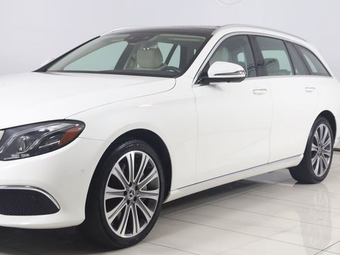 Used 2020 Mercedes-Benz E 450 4MATIC Wagon w/ Premium Package image 58