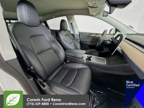 Used 2025 Tesla Model Y Long Range image 31