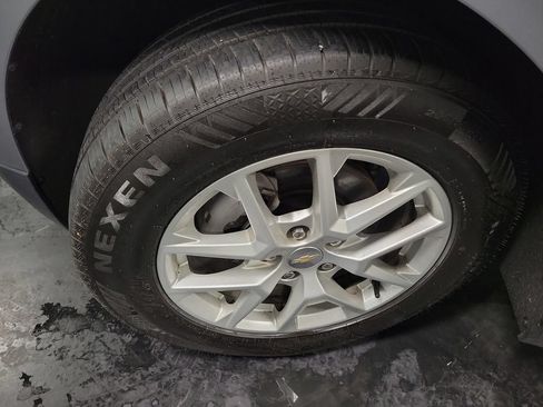 Used 2024 Chevrolet Equinox LS FWD image 13