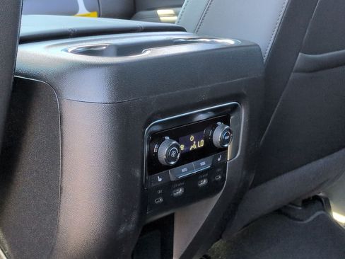New 2026 Chevrolet Suburban Z71 w/ Z71 Off-Road Package AWD/4WD image 22