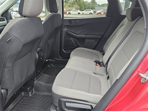 Used 2022 Ford Escape SE w/ Cold Weather Package image 11