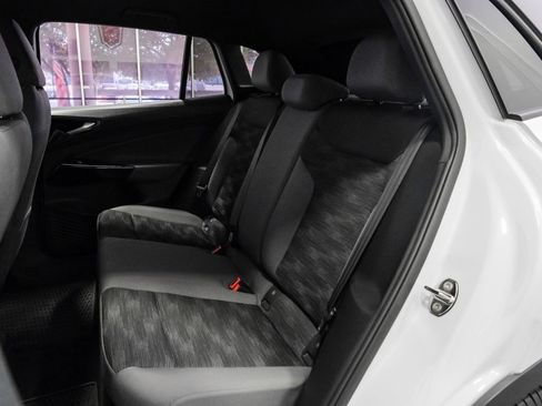 Used 2021 Volkswagen ID.4 Pro w/ ID.4 Protection Package image 38