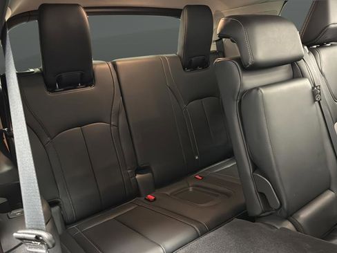 Used 2023 INFINITI QX60 Luxe image 26