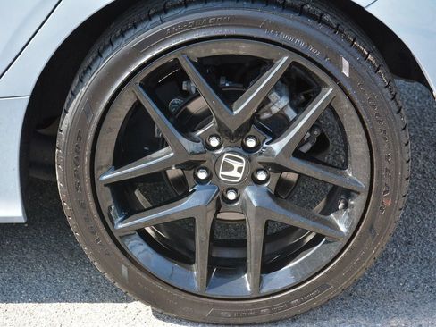 Used 2023 Honda Civic Sport image 31