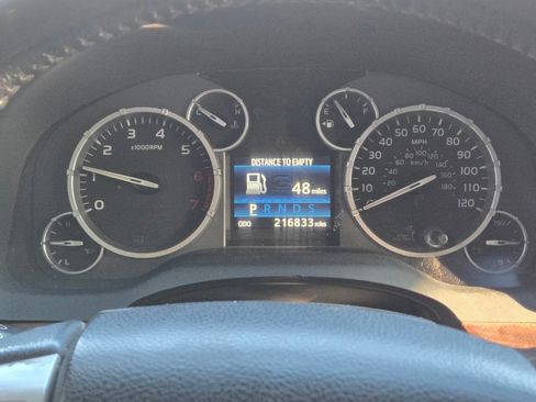 Used 2014 Toyota Tundra Limited w/ Limited Premium Package image 13