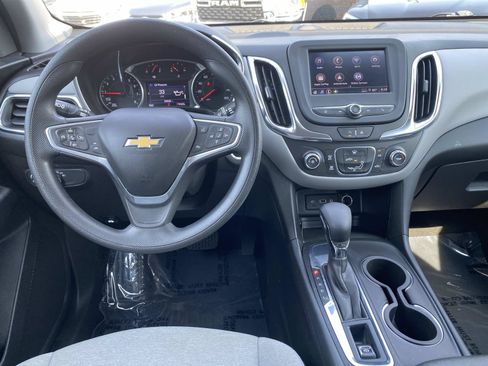 Used 2022 Chevrolet Equinox LT FWD image 11