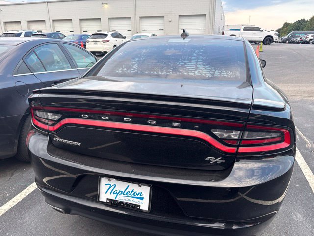 Used 2016 Dodge Charger R/T RWD image 16