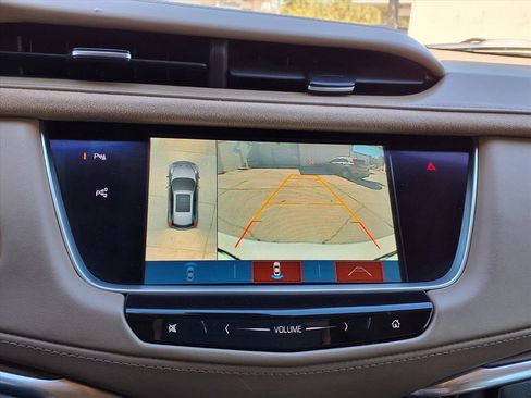 Used 2019 Cadillac XT5 Platinum image 25