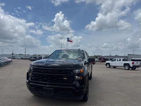 Used 2022 Chevrolet Silverado 1500 Custom RWD image 6