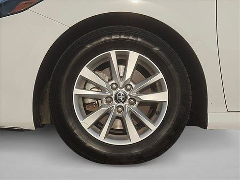 Used 2025 Toyota Camry LE FWD image 29
