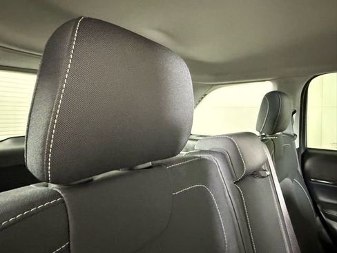 Used 2022 Jeep Grand Cherokee Laredo w/ Luxury Tech Group I image 30