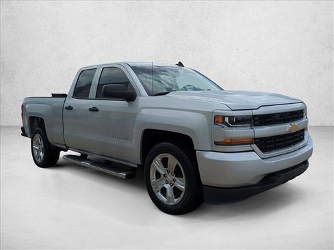 Used 2016 Chevrolet Silverado 1500 Custom w/ Custom Convenience Package RWD image 3