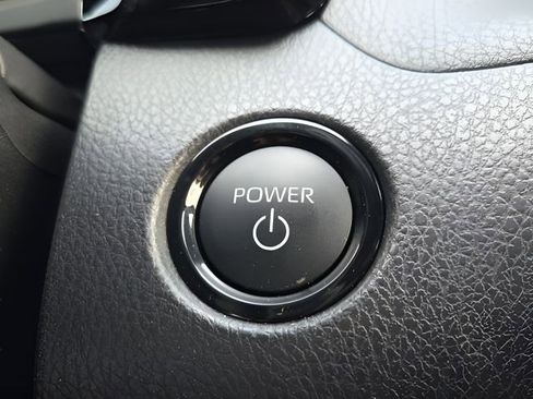 Used 2026 Toyota Camry SE w/ Convenience Package image 30