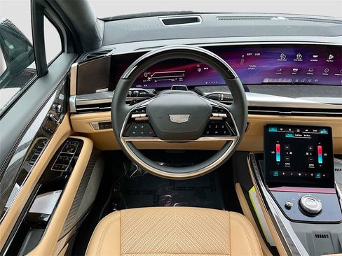 New 2025 Cadillac Escalade IQ Sport 2 w/ LPO, ONYX Package image 24