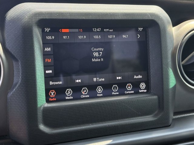 Used 2020 Jeep Wrangler Sport AWD/4WD image 15