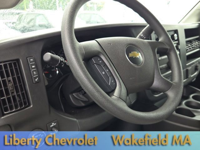 Used 2024 Chevrolet Express 4500 w/ Power Convenience Package RWD image 9