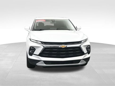 Used 2025 Chevrolet Blazer LT FWD image 8