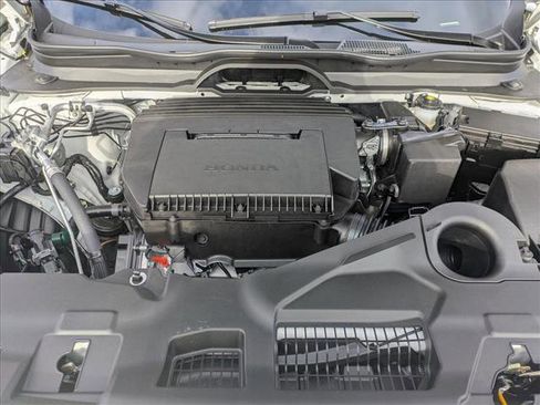 New 2025 Honda Pilot Touring image 17