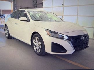 Certified 2023 Nissan Altima 2.5 S video 1