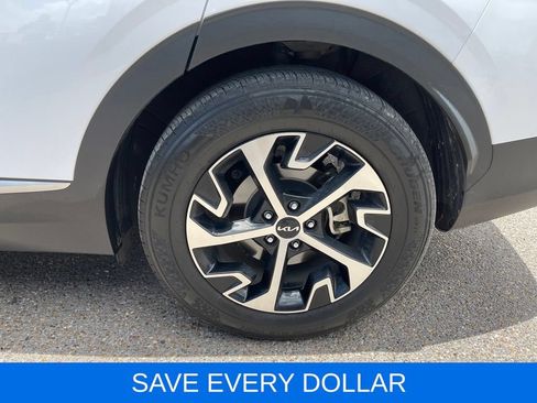 Used 2024 Kia Sportage EX FWD image 23