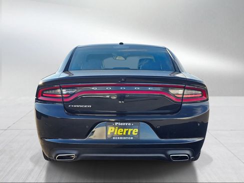 Used 2021 Dodge Charger SXT w/ Leather Interior Group image 5