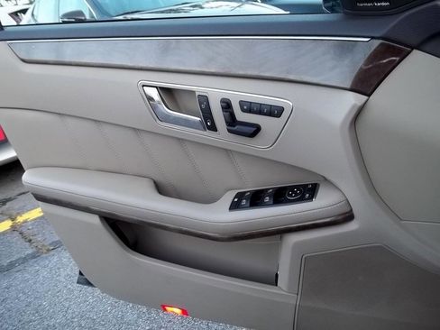 Used 2011 Mercedes-Benz E 350 4MATIC Sedan image 13