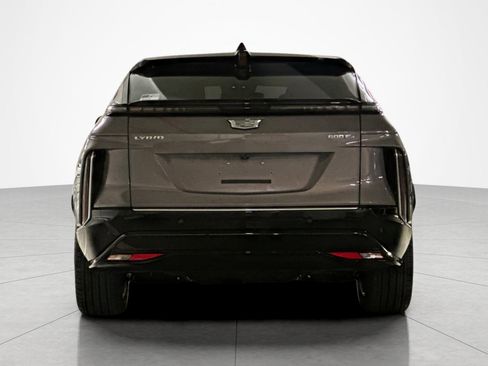 Used 2025 Cadillac Lyriq Luxury AWD/4WD image 4