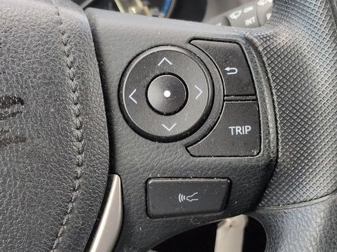 Used 2017 Toyota RAV4 LE w/ Carpet Mat Package AWD/4WD image 24