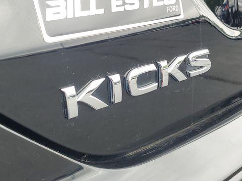 Used 2023 Nissan Kicks S FWD image 30