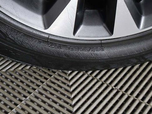 Used 2022 Jeep Grand Cherokee L Overland w/ Advanced Protech Group III image 30