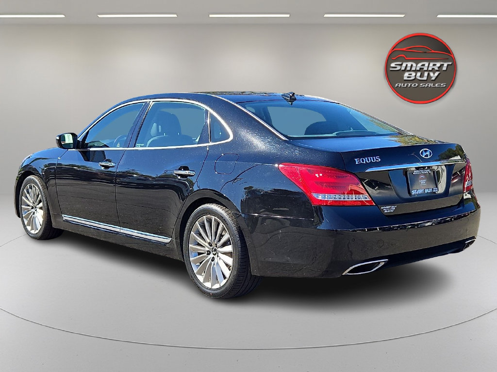 Used 2014 Hyundai Equus Signature RWD image 7