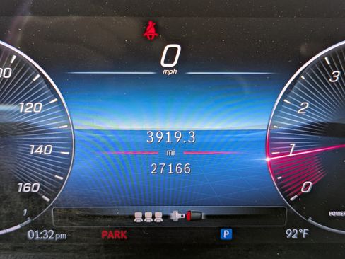 Used 2025 Mercedes-Benz GLB 250 image 26