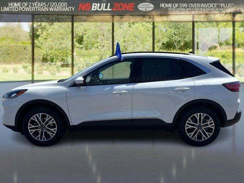 Certified 2022 Ford Escape SEL AWD/4WD image 2