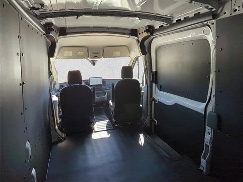 New 2026 Ford Transit 250 148 Medium Roof image 18