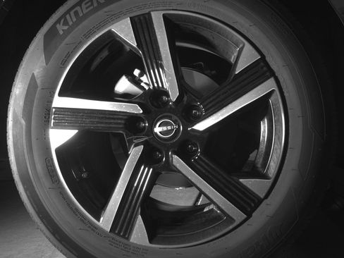 Used 2025 Nissan Sentra SV image 15