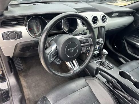 Used 2017 Ford Mustang GT Premium RWD image 17