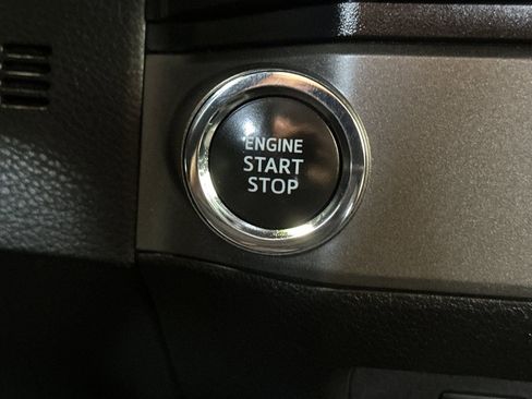 Used 2019 Toyota Tacoma TRD Sport w/ Technology Package image 20