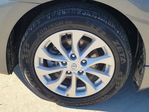 Used 2019 Nissan Sentra S w/ Appearance Package image 11