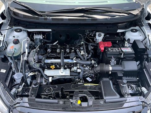 Certified 2025 Nissan Kicks Play S FWD image 9