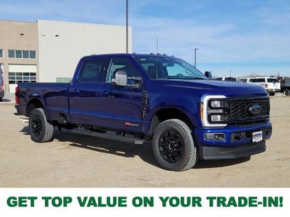 New 2026 Ford F250 Lariat w/ Black Appearance Package