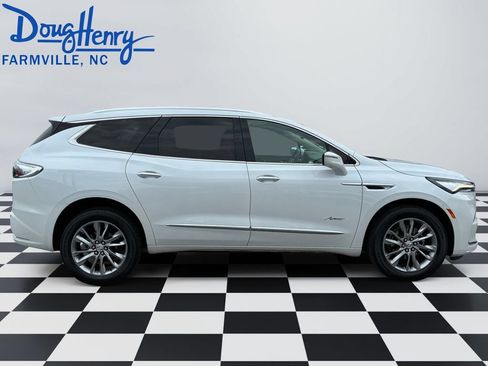 Used 2023 Buick Enclave Avenir w/ Avenir Technology Package FWD image 6