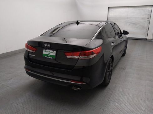 Used 2018 Kia Optima LX w/ 17" Alloy Wheels Package FWD image 7