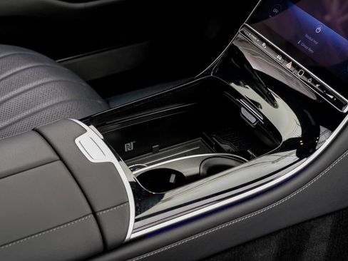Used 2023 Mercedes-Benz S 580 4MATIC Sedan w/ AMG Line image 22