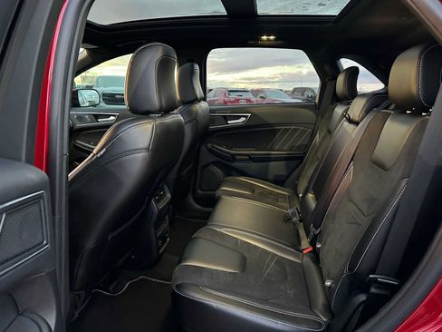 Used 2022 Ford Edge ST w/ Equipment Group 401A image 16