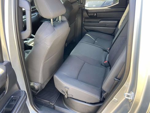 Used 2025 Toyota Tacoma SR5 AWD/4WD image 18